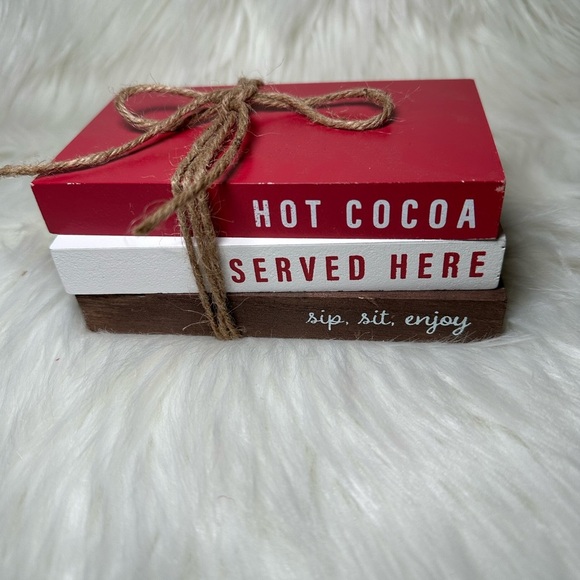 Festive 'Holly Jolly' Wall Art with Hot Cocoa Decor - Picture 2 of 5